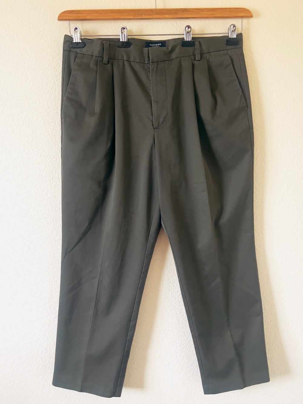 Dockers Tailored Men's Dress Pants in Olive Green Size W38L29